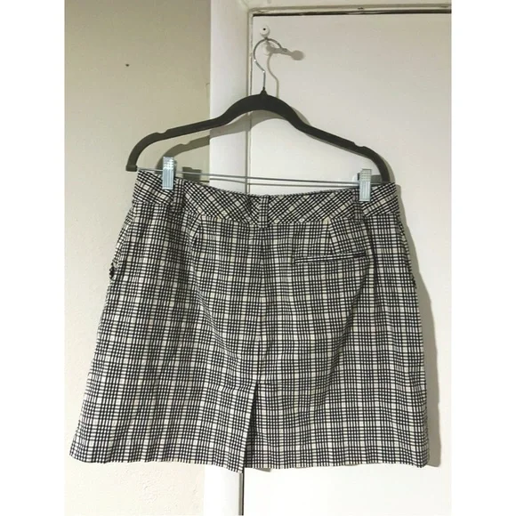 Izod Golf skirt - Picture 2 of 7